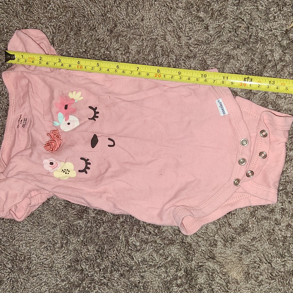 baby onesie size 3-6months
